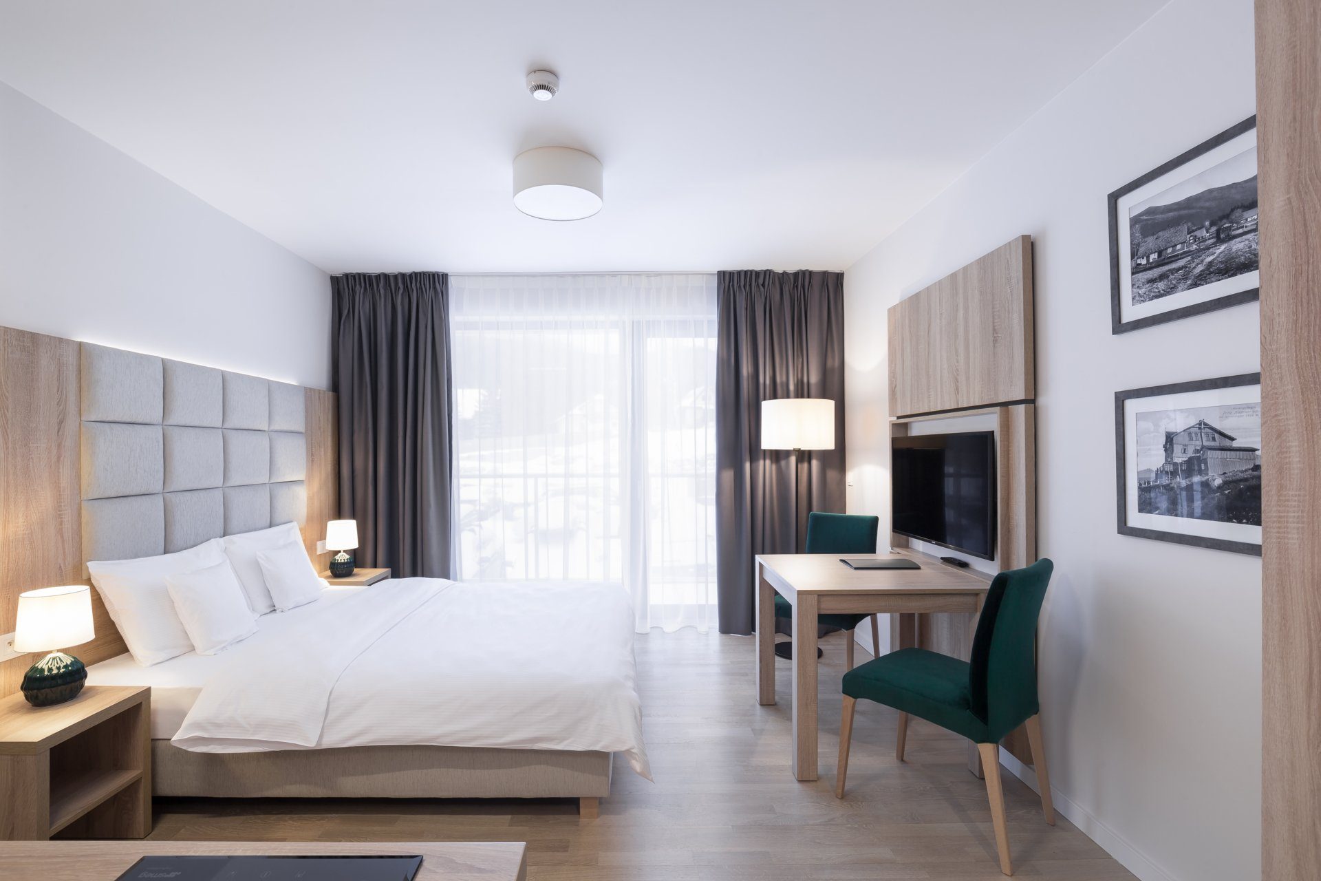 A room at Green Mountain Hotel